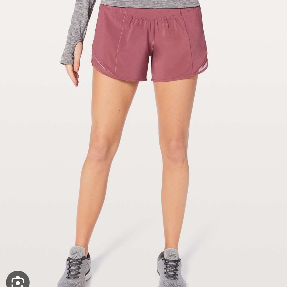 Lululemon Hotty Hot Short II Long 4"